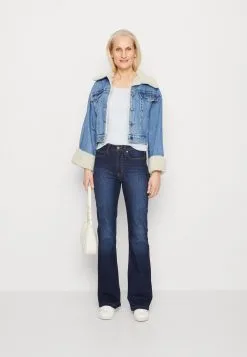 ESPRIT LOGO - Printtipaita 8 ESPRIT LOGO - Printtipaita -Halpa Esprit Kauppa 06d141d5980f4e519c7b18044e077db2