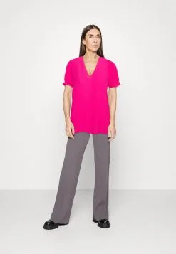 Edessä -Halpa Esprit Kauppa cdd8b58a6892478188a3a1d0c45a1895