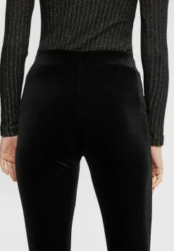 Edc By Esprit AUSGESTELLTE MIT HOHEM BUND - Housut 11 Edc By Esprit AUSGESTELLTE MIT HOHEM BUND - Housut -Halpa Esprit Kauppa 04a14952710e4b7dba7d9edfc3835496