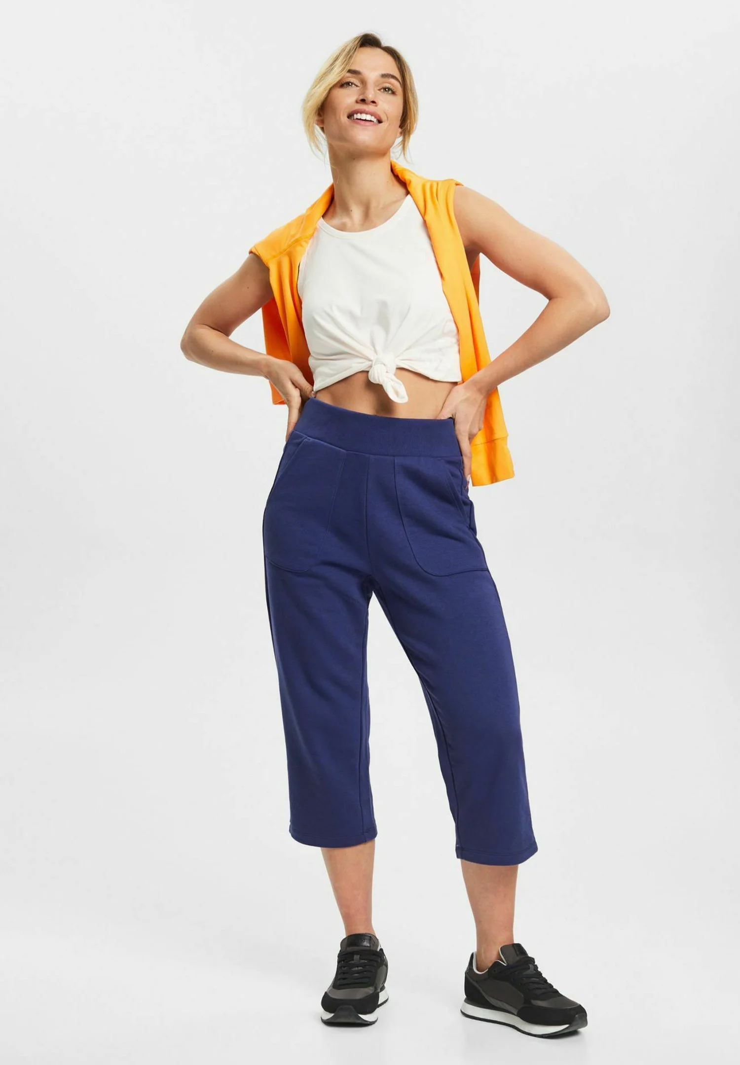 IN CROPPED-LÄNGE - Verryttelyhousut 4 IN CROPPED-LÄNGE - Verryttelyhousut - Image 2