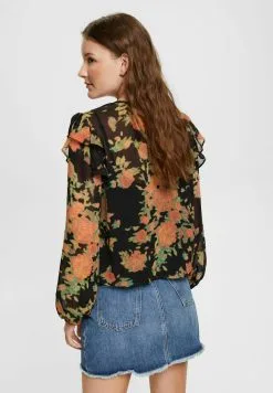 Edc By Esprit COO - Pusero 10 Edc By Esprit COO - Pusero -Halpa Esprit Kauppa 0a86114aeb44414e8c583b3ea916a816