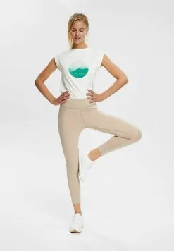 MIT E-DRY FINISH - Trikoot -Halpa Esprit Kauppa 2e77a4ff830e4e7a929b1b3985a9f453