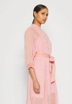 ESPRIT Paitamekko -Halpa Esprit Kauppa 3c79a36082504267ba02860bcf0a5267