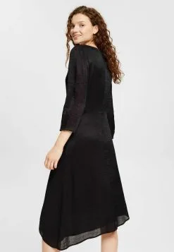 ESPRIT MIT ASYMMETRISCHEM SAUM - Vapaa-ajan Mekko -Halpa Esprit Kauppa 3fbdebd5250d4170a439769b631cf4b2