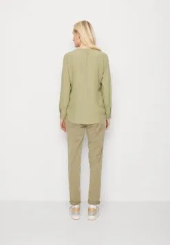 ESPRIT SOLID HENLEY BLOUSE - Tunika 9 ESPRIT SOLID HENLEY BLOUSE - Tunika -Halpa Esprit Kauppa 52127d24d1d449fc9e22e3db2277a324