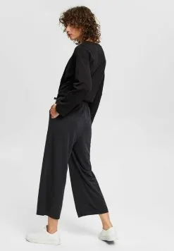 ESPRIT Verryttelyhousut 10 ESPRIT Verryttelyhousut -Halpa Esprit Kauppa 5af305e4528d45b689d6d561fda25048