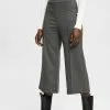 ESPRIT CROPPED MIT WEITEM BEIN - Housut -Halpa Esprit Kauppa 67c0b3ac916440f8964d8ac0dda33cdc