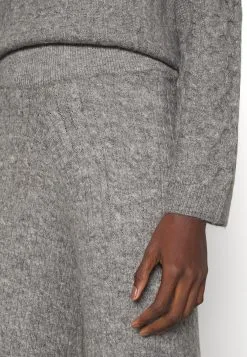 ESPRIT FLAT PANT - Housut -Halpa Esprit Kauppa 6a42b8ba30884be595b4d3280b59122e