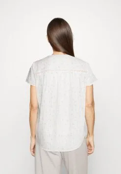 ESPRIT TEXTURE BLOUSE - Pusero 8 ESPRIT TEXTURE BLOUSE - Pusero -Halpa Esprit Kauppa 9a6e41d00f324146880c8b8bd6fcd8d5