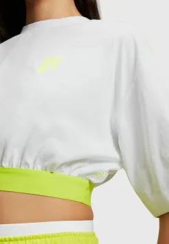 ESPRIT CROPPED LOGO - Printtipaita -Halpa Esprit Kauppa 9ee4665f869e4f57a43bfd92010bc4a3