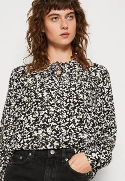 ESPRIT TIE - Pitkähihainen Paita -Halpa Esprit Kauppa c76cbdd23d9e4df29eb641f817029f79