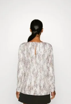 ESPRIT LILLE CREW - Pusero -Halpa Esprit Kauppa e01ecc3e4b054e23bbd8ff27b0c488c5