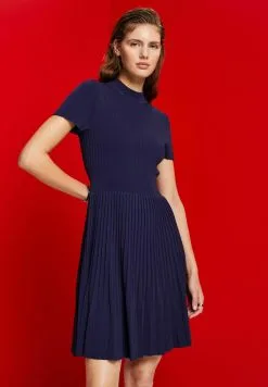 ESPRIT MIT PLISSEEFALTEN UND STEHKRAGEN - Neulemekko -Halpa Esprit Kauppa e338fcdb19fe4b15a116d3047c6fd96e